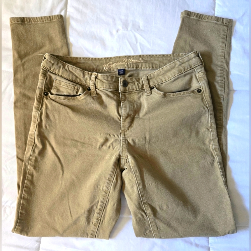 Universal Thread Skinny Jeans - Khaki Size 6